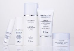 雪晶靈極淨嫩白防護隔離霜SPF50